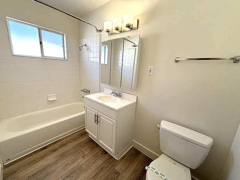 La Quinta — Photo 4