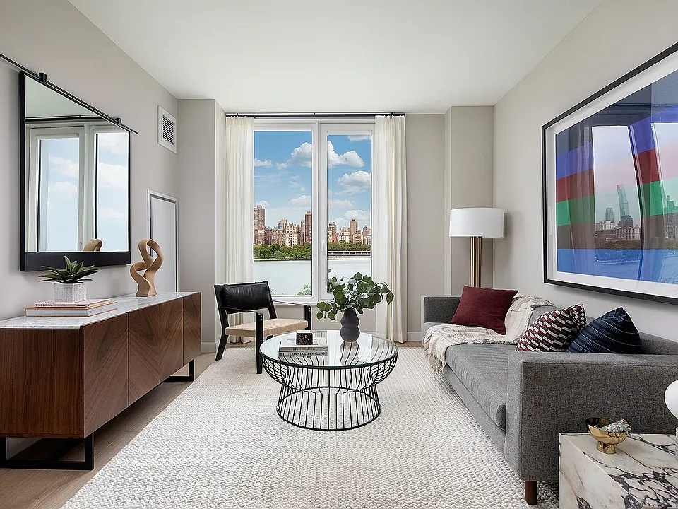 30-77 Vernon Blvd #521W