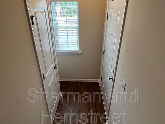 4th image of 606 Joiner Cir