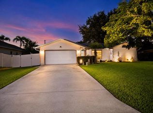 1712 SW Starman Ave, Port Saint Lucie, FL 34953