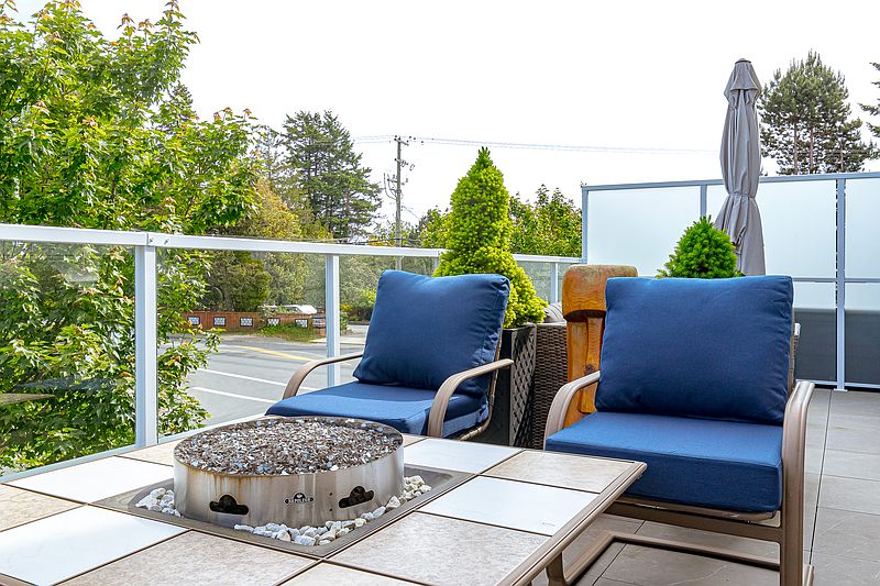 Saanich Apartment for rent - 2 Bedrooms — photo 53