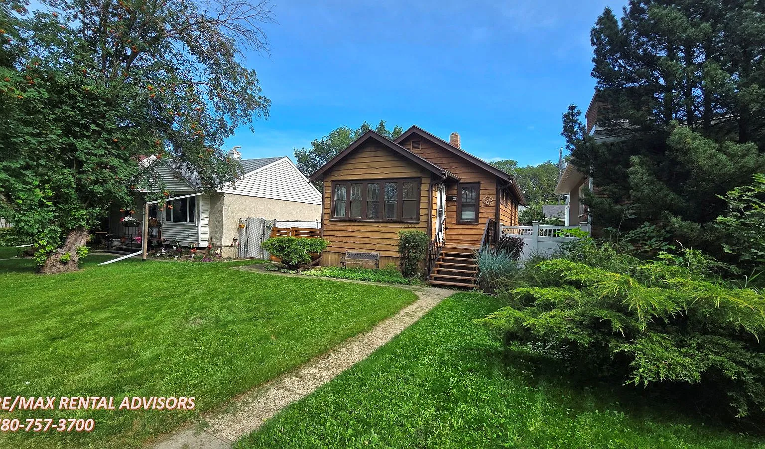 11825 62 Street Northwest — Photo 1