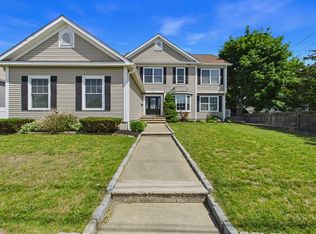 277 Tarkiln Hill Rd, New Bedford, MA 02745