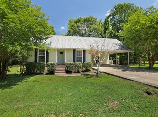 98 Griffith Rd, Hattiesburg, MS 39402