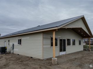 660 E Dewberry Ave #9, Winthrop, WA 98841