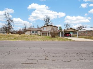 1004 N Hovis St, Mountain Grove, MO 65711