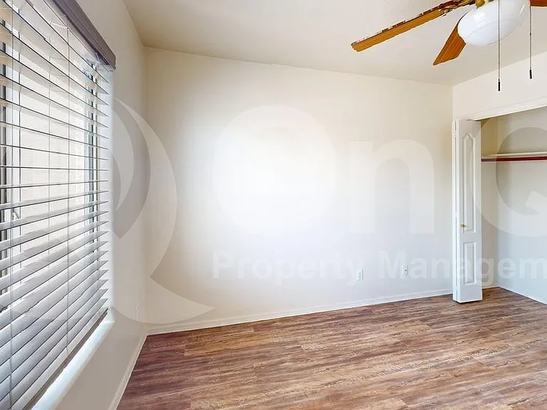 2396 W Silverbell Tree Dr — Photo 16