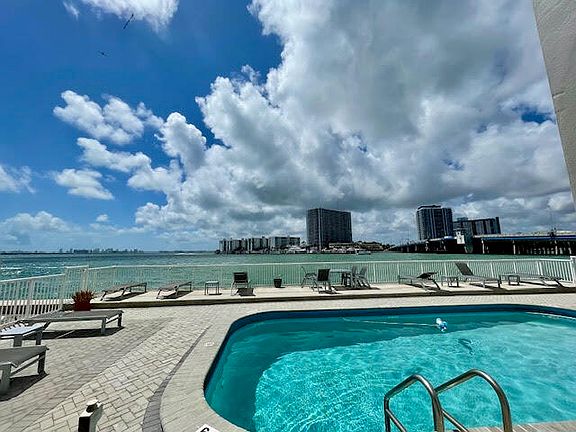 4th image of 2016 Bay Drive #207