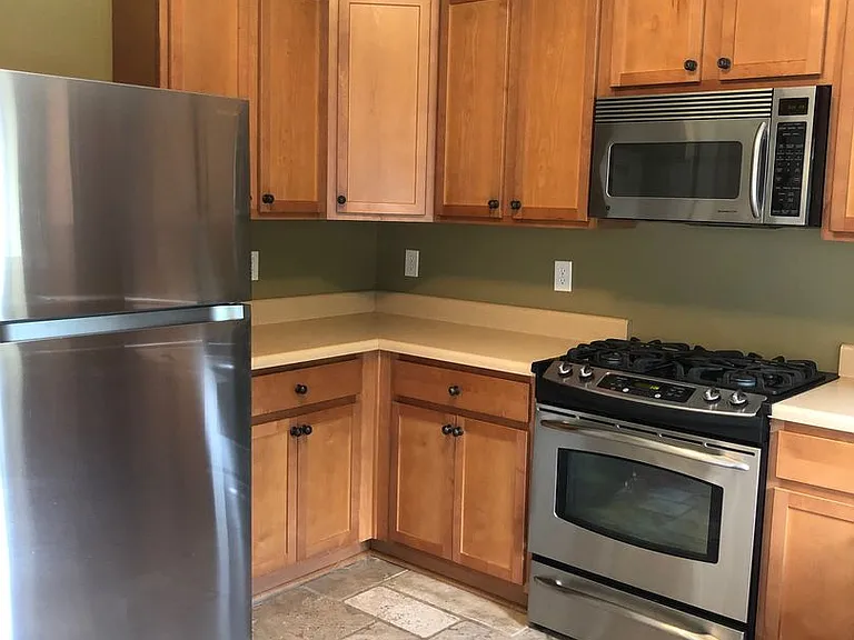 6262 Shoreview Cir — Photo 3