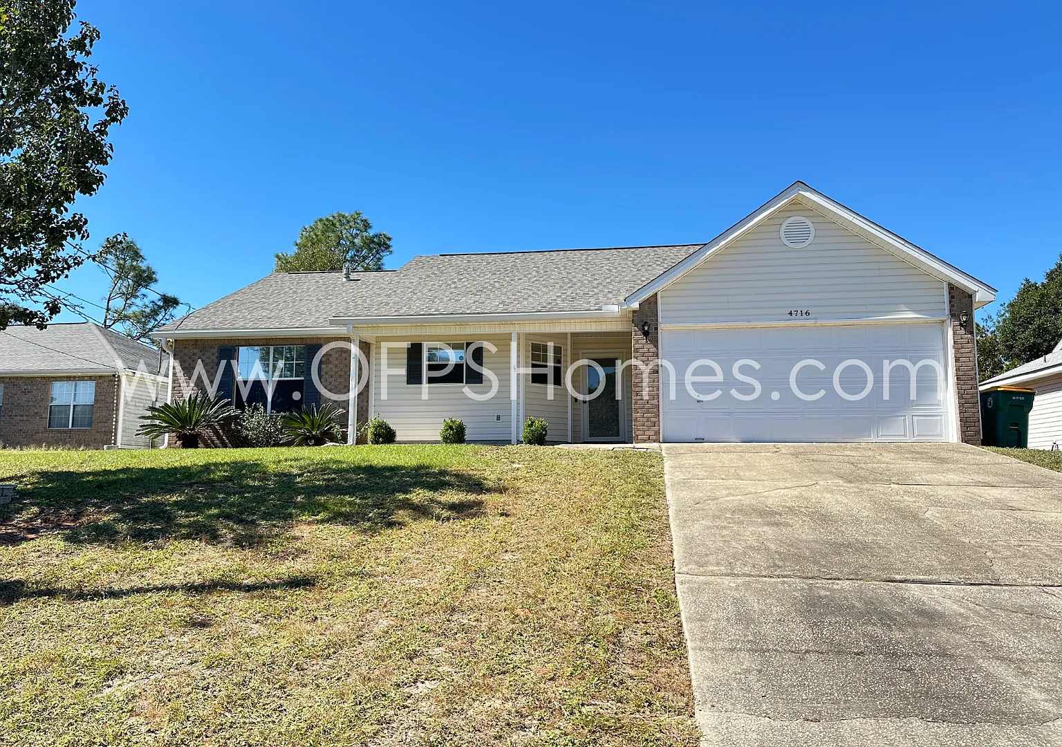 3/2 South Crestview Home! — Photo 1