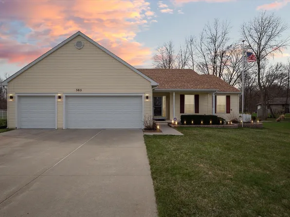 385 Saddlevalley Ct, Linden, MI 48451