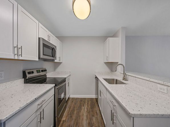 2557 Hackberry St APT 3