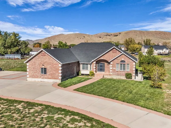 1797 E Lake View Ln, Eagle Mountain, UT 84005