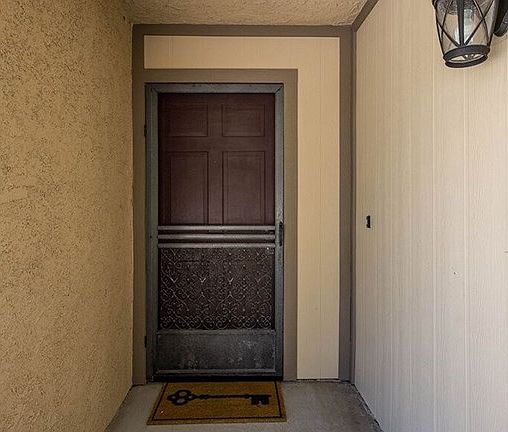 4th image of 26106 Rainbow Glen Dr