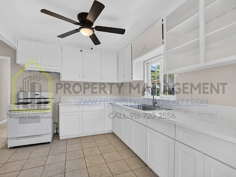 7720 35th Ave — Photo 12