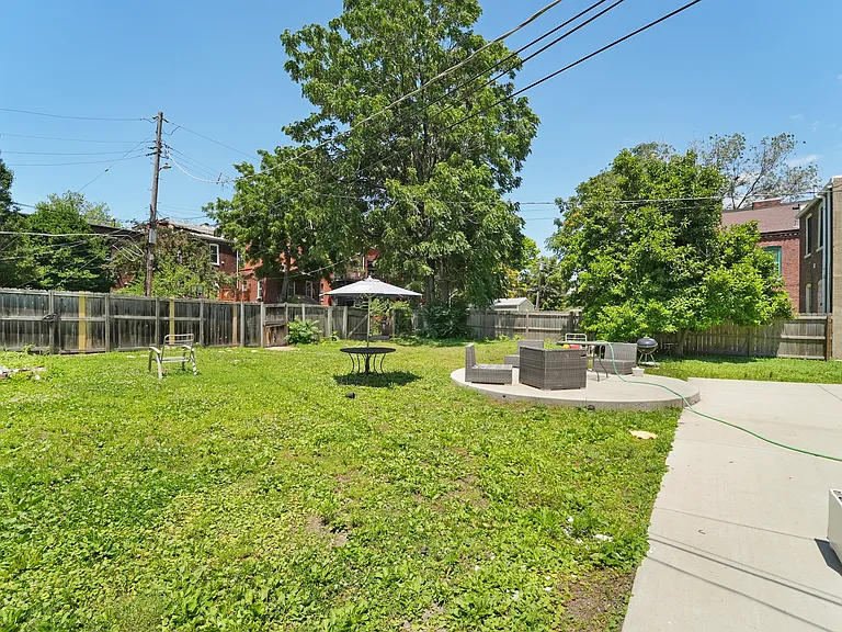 2419 Menard St — Photo 17