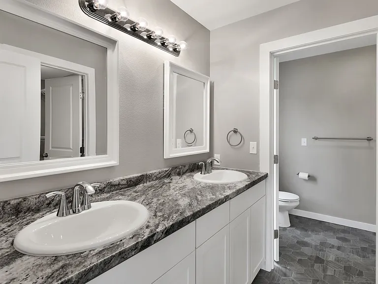 521 Main Pl — Photo 20