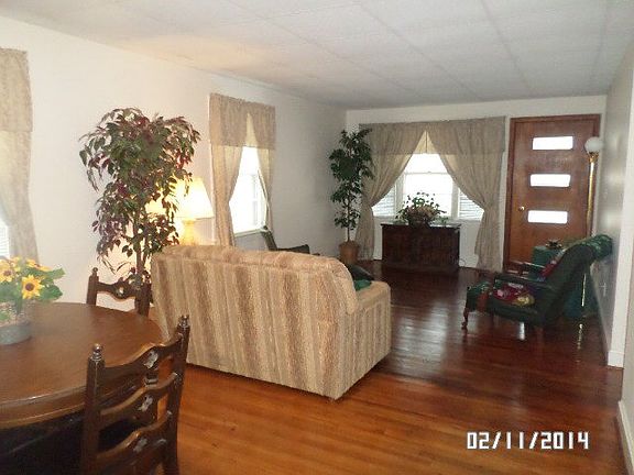 2nd image of 1607 Woodland Ave