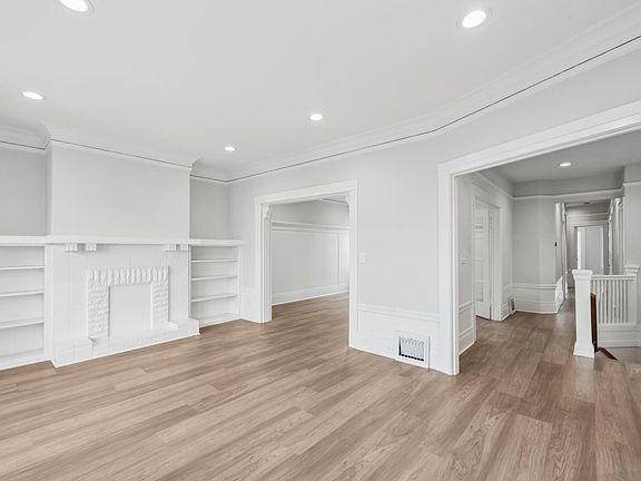 3rd image of 487 18th Ave
