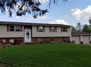 9880 Bryant Rd, Windham, OH 44288