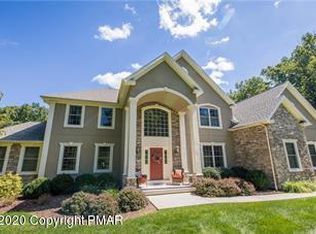 124 Saddle Creek Dr, Mount Bethel, PA 18343