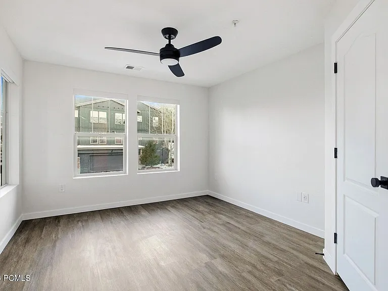 1716 W Fox Bay Dr #H204 — Photo 19