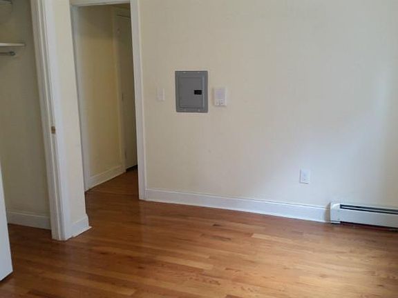 4th image of 6 Tonnele Ave APT 202