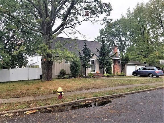 3rd image of 3985 Berrywood Dr