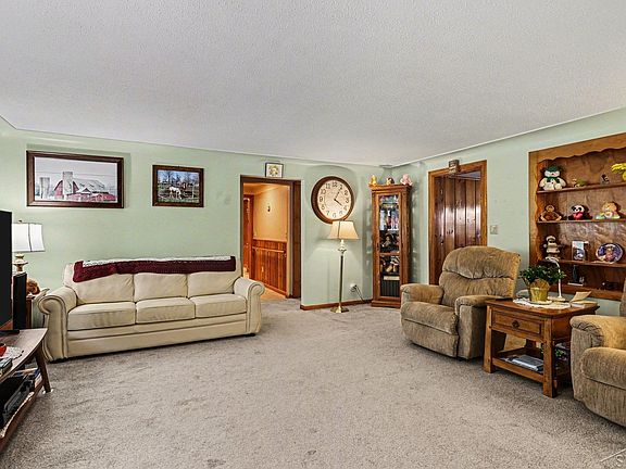 2nd image of 9960 Frost Rd