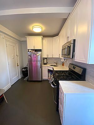 1st image of 900 W End Ave APT 8H