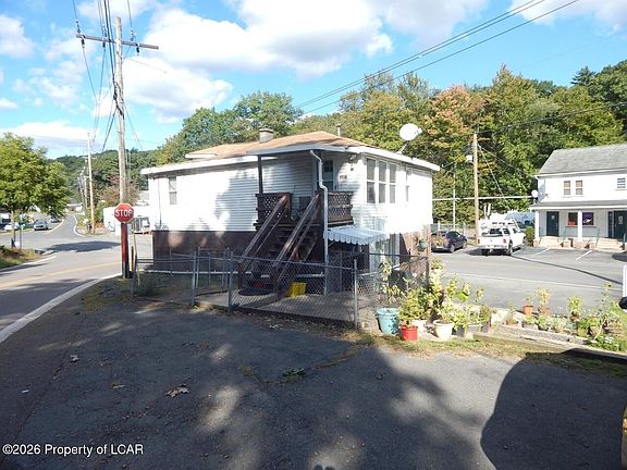 2nd image of 695-701 Main St