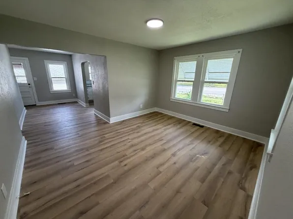 327 S Brownell Ave, Joplin, MO 64801
