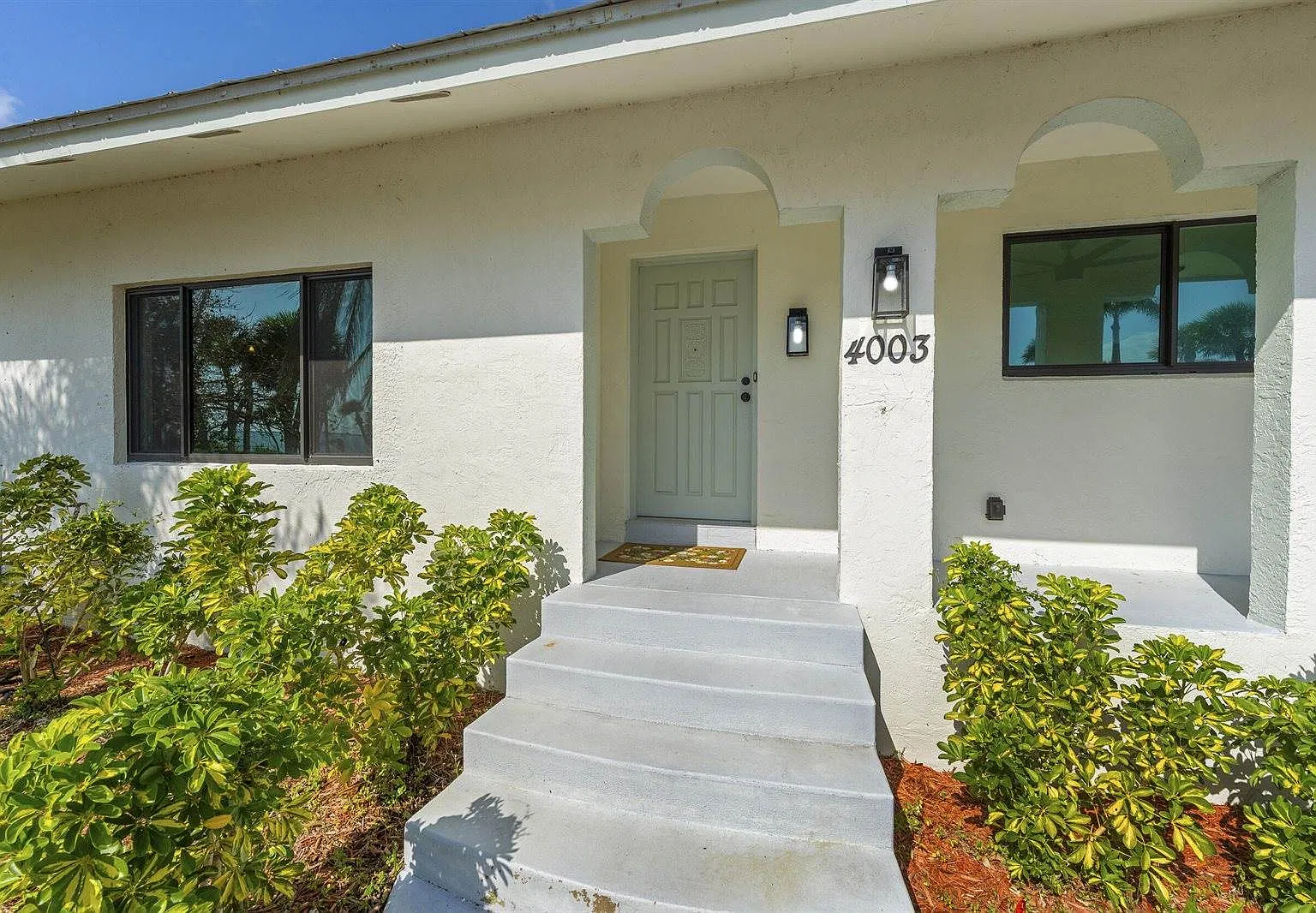 3 bed, 1890 sqft, $3,495 — Photo 4