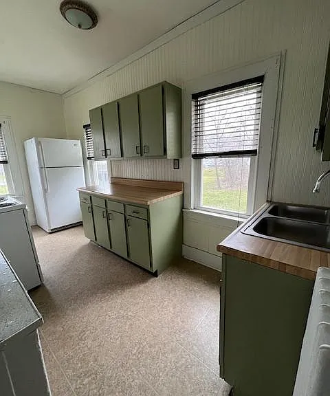 305 Poplar St #1 — Photo 4