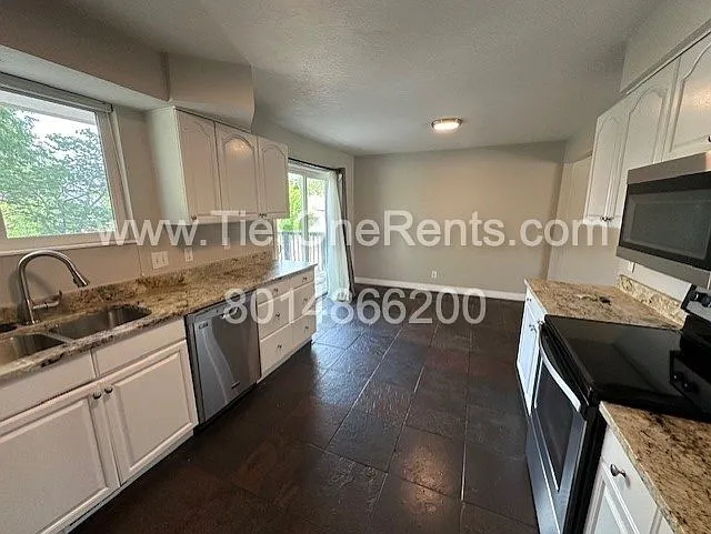 1229 W Capernaum Rd — Photo 3