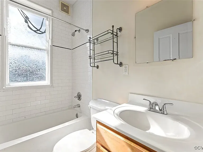 315 N 2nd St #315 — Photo 17