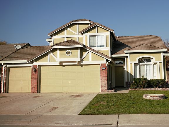 2nd image of 9093 Chantal Way