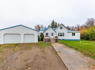 15762 1st St SE, Hillsboro, ND 58045
