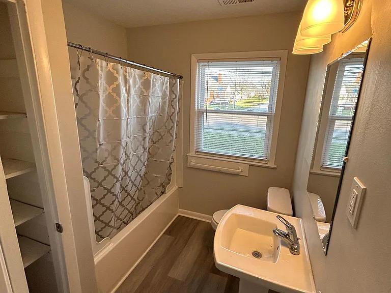 1203 N Mallory St — Photo 12