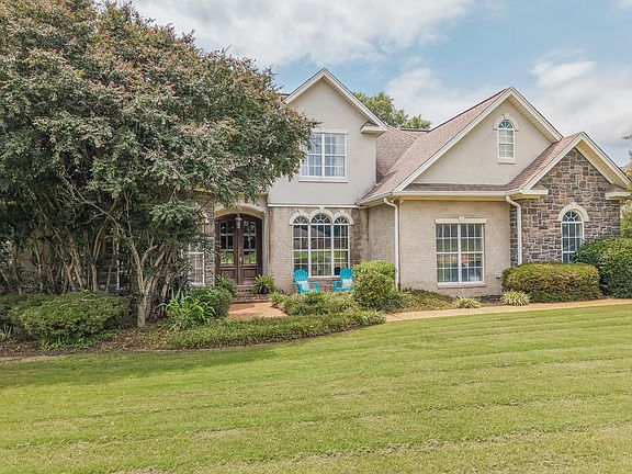 2nd image of 125 Caitlyn Dr