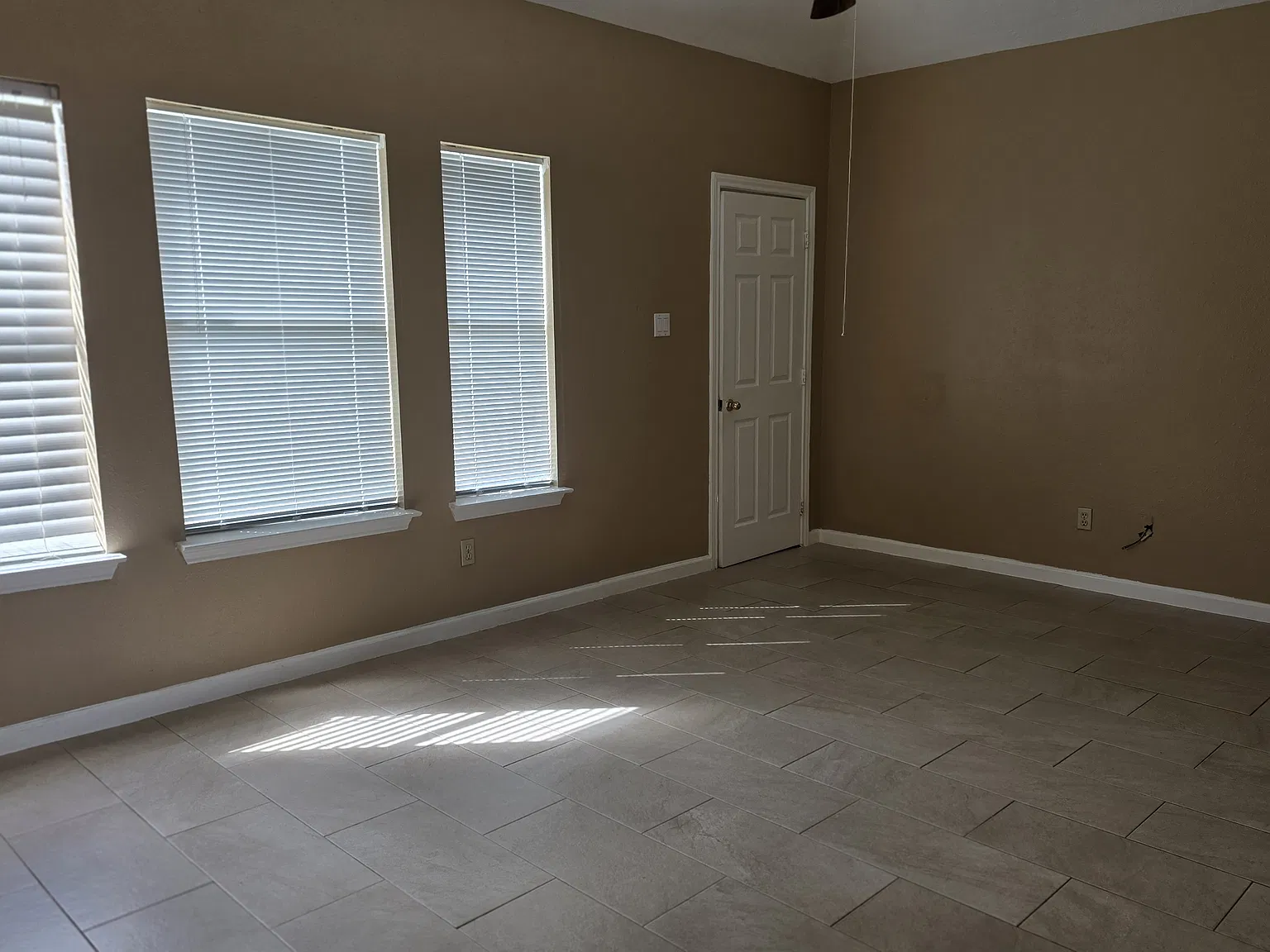 3 bed, 1665 sqft, $2,000 — Photo 3