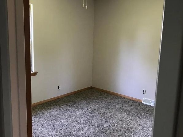 3007 S Park Ave APT 5