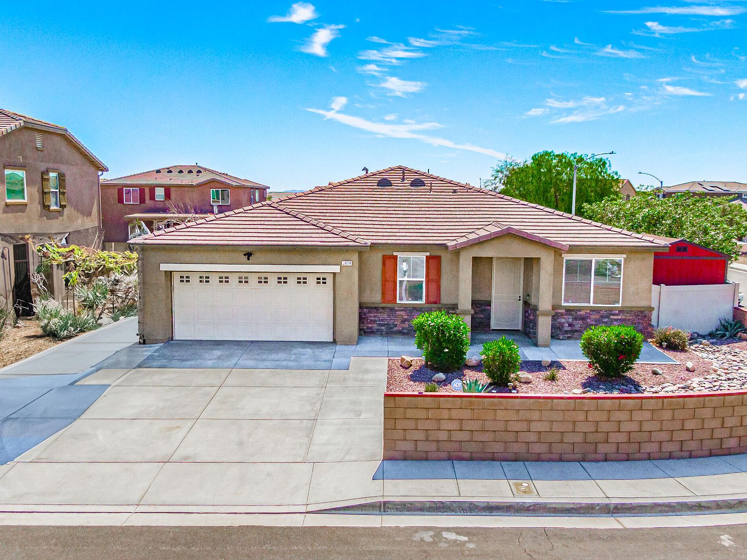 【3月】チロスケ 38174 Fuschia Ln, Palmdale, CA 93552 | Zillow