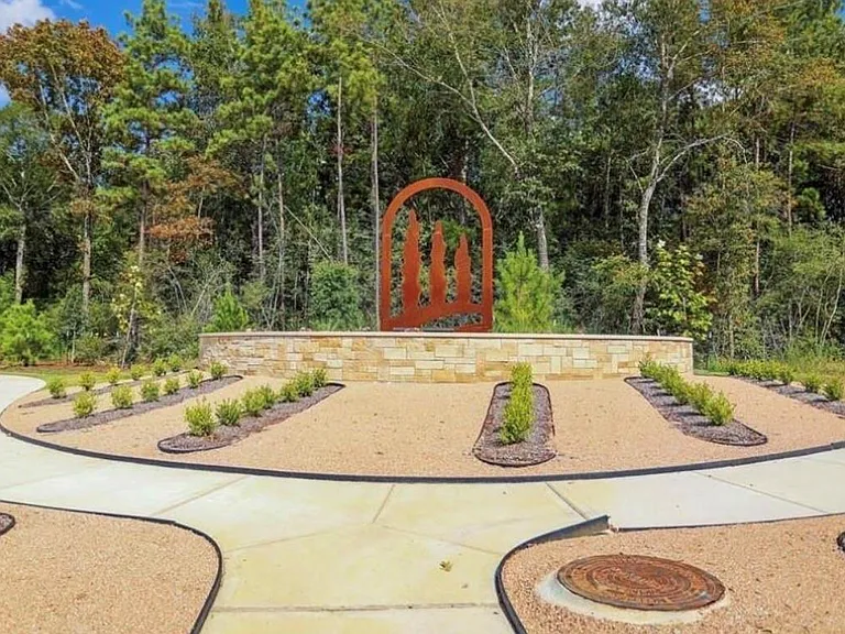 21483 Carosella Dr — Photo 16