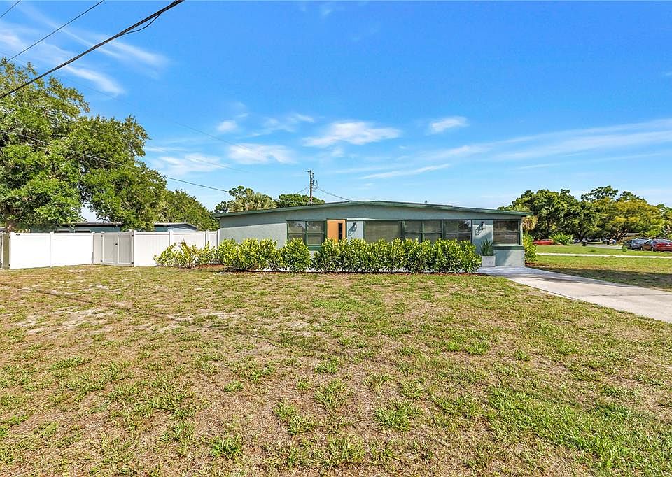 1st image of 7599 MEADOWLAWN DRIVE N