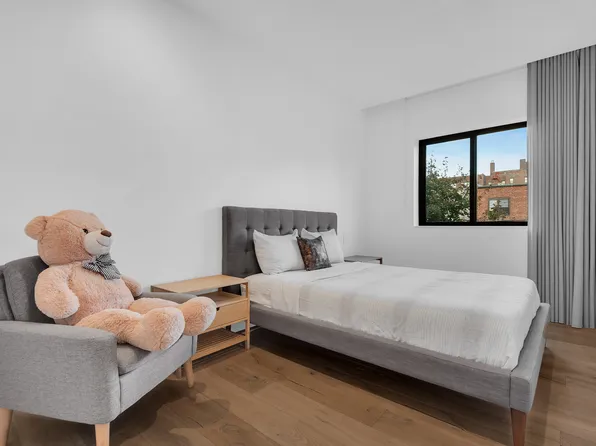 103 Remsen Avenue image 8 of 11