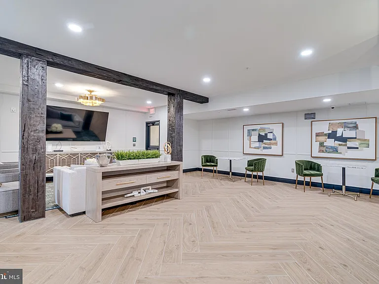 10755 Fairgrounds Dr #326 — Photo 35