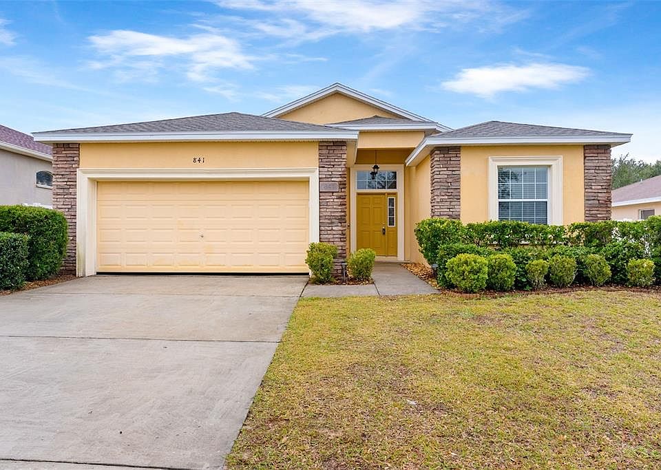 1st image of 841 GREENSHANK DRIVE
