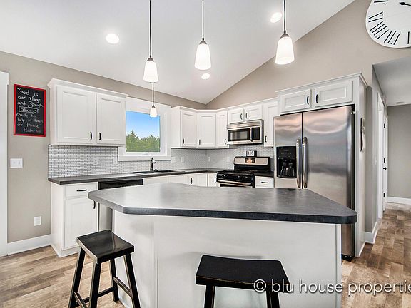 5th image of 8588 Olive Lake Court