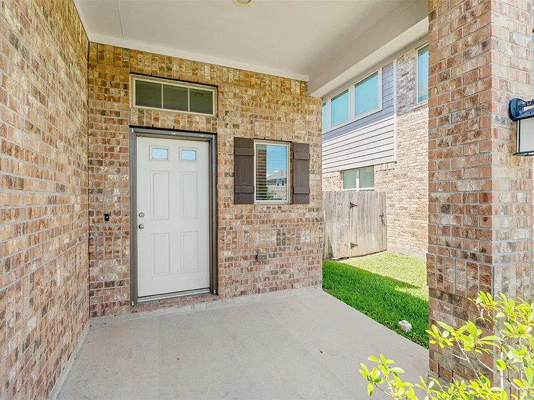 3009 Wedgewood Bay Ct — Photo 5